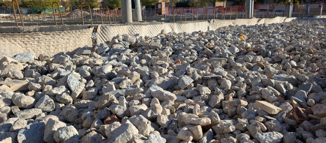 Áridos reciclados utilizados para el relleno de trasdos de muros